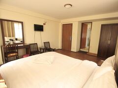 ホテル ヤンブ 写真