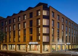 ハンプトン バイ ヒルトン バース シティ 写真