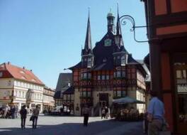 メディアン ホテル ガルニ 写真