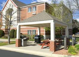 メインステイ スイーツ シカゴ シャウムバーグ