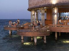 アウトリガー モルディブ マフシヴァル リゾート 写真