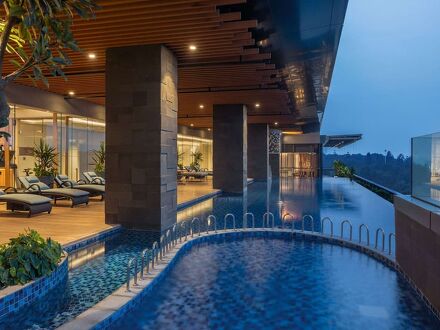 ダブルツリー バイ ヒルトン ジャカルタ ビンタロ ジャヤ 写真