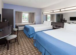 マイクロテル イン & スイーツ バイ ウィンダム エルクハート 写真