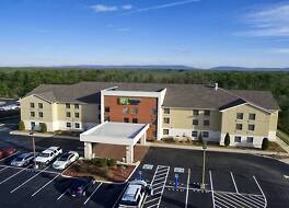 ホリデイイン エクスプレス & スイーツ クロスビル by IHG 写真