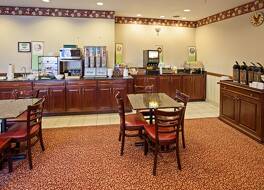 カントリー イン&スイーツ バイ ラディソン エルクハート  ノース IN 写真