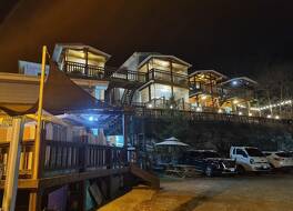 Goesan Joryeong Pension