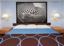 スーパー 8 バイ ウィンダム ハンティントン 写真