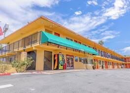 オテル アベニダ - オーシャンサイド キャンプ ペンドルトン 写真