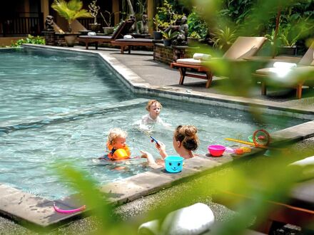 ジャティ 3 バンガローズ 写真