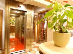 ホテル フォンタナ 写真