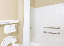 スーパー 8 バイ ウィンダム スー フォールズ 写真