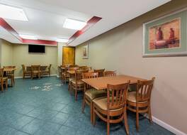 クオリティ イン & スイーツ ルイビル イースト 写真