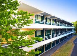 Campanile Poitiers - Site du Futuroscope