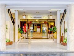 ニュー アンバサダー ホテル 写真