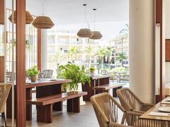 ザフィロ パレス アルクディア 写真