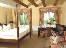 ホテル ニーダーレンディッシャー ホフ 写真