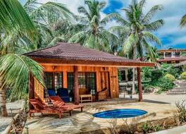 ケンダワ ロックス ビーチ ホテル