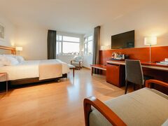 アバ ウスカルドゥナ 写真