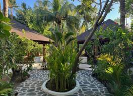 スキャリーワグスビーチクラブ 写真