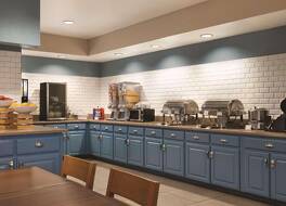 カントリー イン & スイーツ バイ ラディソン ナッシュビル エアポート イースト テネシー 写真