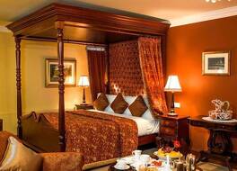 アールス コート ハウス 写真