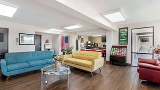 エコノ ロッジ オーガスタ、ダウンタウン