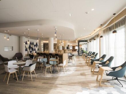 ホリデイ イン エクスプレス パリ CDG エアポート バイ IHG 写真