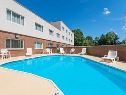 ラマダ ホテル & カンファレンス センター バイ ウィンダム ペーンツビル 写真