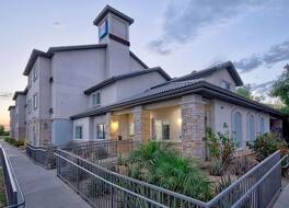 スタジオ 6 ベーカーズフィールド カリフォルニア 写真