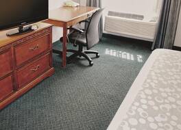 ラ キンタ イン & スイーツ バイ ウィンダム ナッシュビル フランクリン 写真