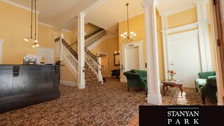 スタニャン パーク ホテル