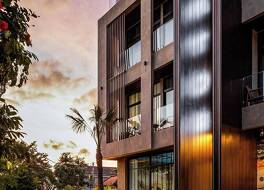 アビエーター バリ