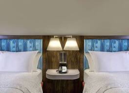 ハンプトン イン & スイーツ ジャクソン 写真