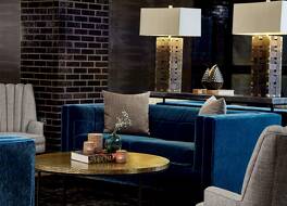 Cumberland House Knoxville Tapestry Collection by Hilton 写真