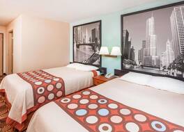 スーパー 8 バイ ウィンダム シップシェワナ 写真