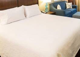 ヒルトン ガーデン イン スーフォールズ ダウンタウン 写真