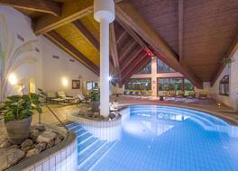 ホテル カールヴィルト 写真