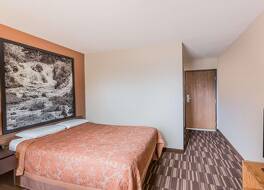 スーパー 8 バイ ウィンダム マディソン 写真