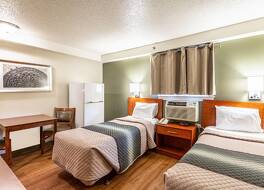 ホームタウン スタジオズ バイ レッド ルーフ ルイビル 写真