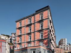 デ ボナート ナポリ キュリオ コレクション バイ ヒルトン 写真