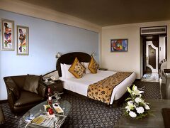 ザ スーリャ ホテル ニューデリー 写真