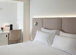 NH シダード デ サンタンデール 写真