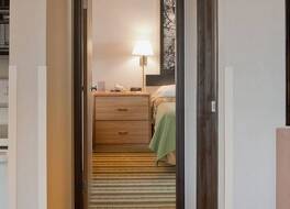 スーパー 8 バイ ウィンダム オタワ スターヴド ロック 写真