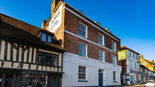 ジョージ ホテル