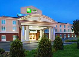 ホリデイ イン エクスプレス & スイーツ レノア シティ by IHG 写真