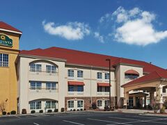 ラ キンタ イン & スイーツ バイ ウィンダム サーシー 写真