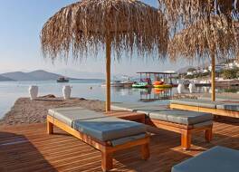 Royal Marmin Bay Boutique & Art Hotel 写真