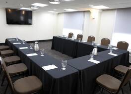 ホリデイ イン オヘア エリア バイ IHG 写真