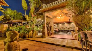 ロット 33 ブティック ホテル