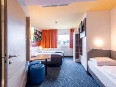 B&B Hotel Augsburg 写真